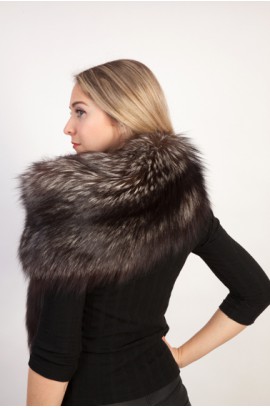 Silver fox fur scarf-collar